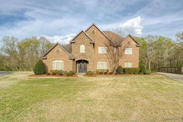 8209 Tuscany Manor