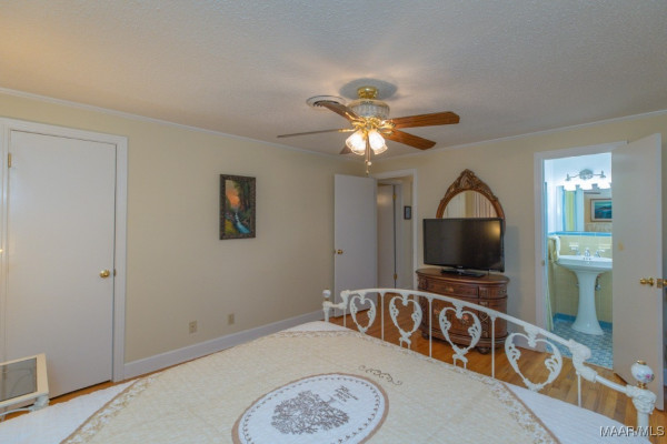 4223 Patio Place