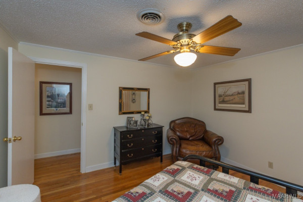 4223 Patio Place