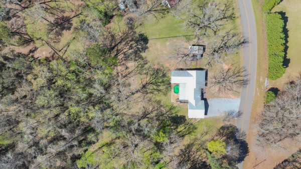 1216 Old Ridge Road E