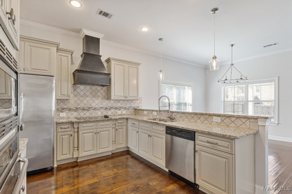 255 MELISON Drive