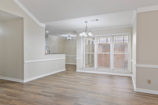 6528 Enfield Mews