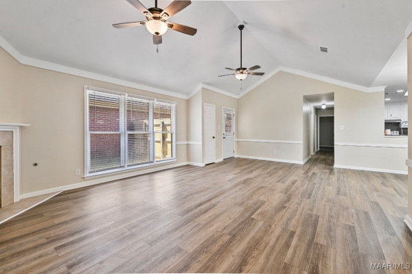 6528 Enfield Mews