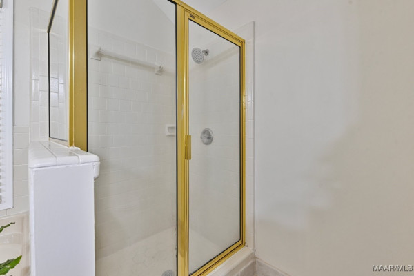 6528 Enfield Mews