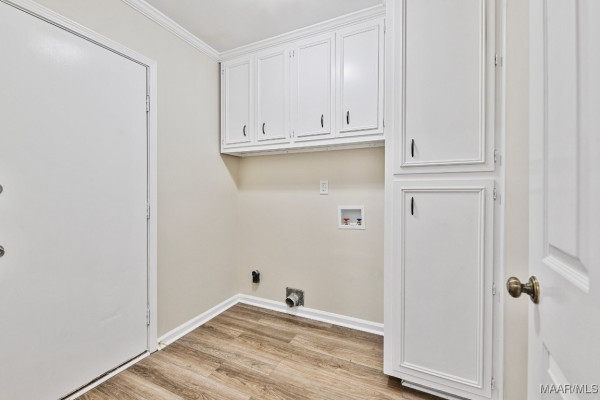 6528 Enfield Mews