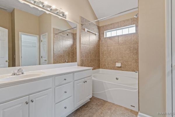 416 Glenmede Lane