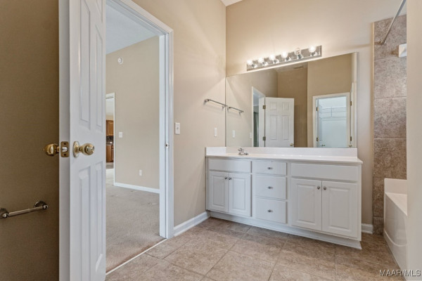 416 Glenmede Lane