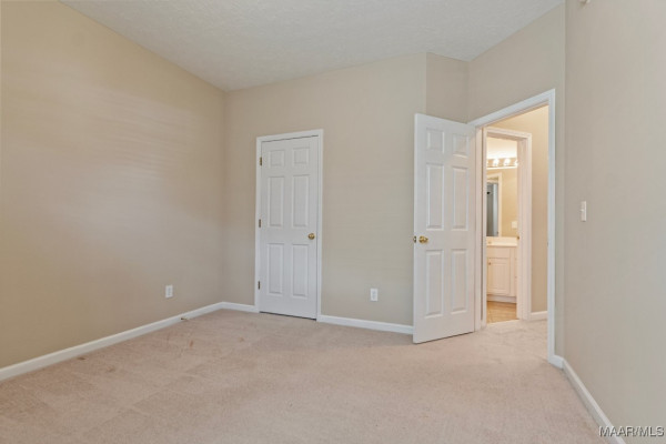 416 Glenmede Lane