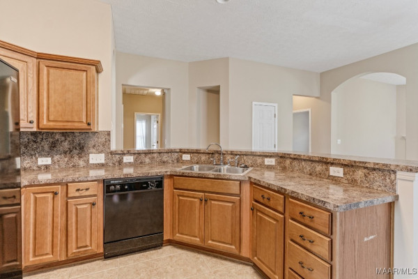 416 Glenmede Lane