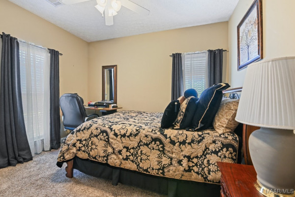 5711 Deatsville Highway
