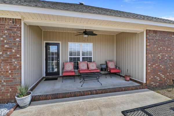 5711 Deatsville Highway