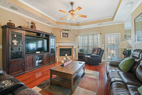 5711 Deatsville Highway