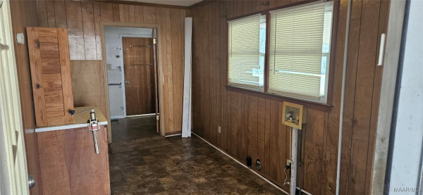 203 8th Street N