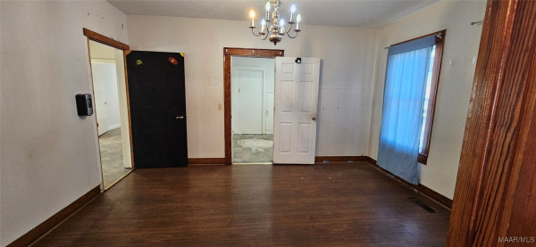203 8th Street N