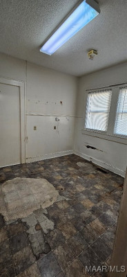 203 8th Street N
