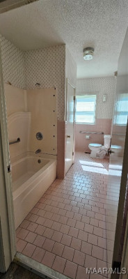 203 8th Street N