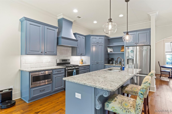 200 Forest Glen Drive