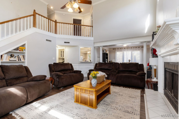 912 RUNNING BROOK Drive