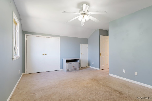 912 RUNNING BROOK Drive