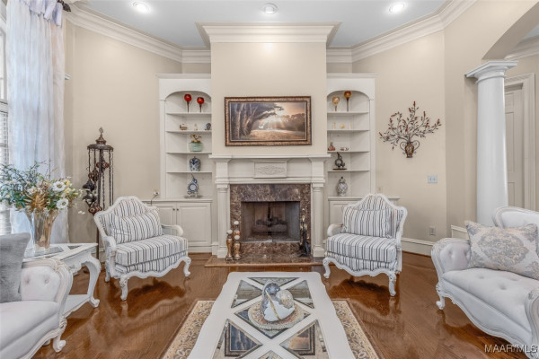 9861 WYNCREST Circle