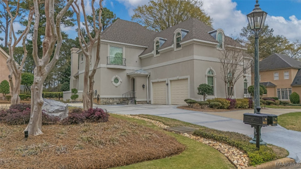 9861 WYNCREST Circle
