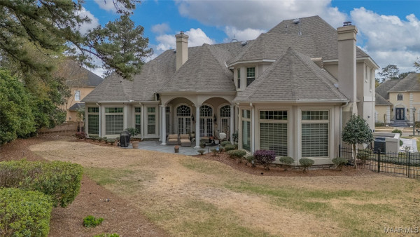 9861 WYNCREST Circle