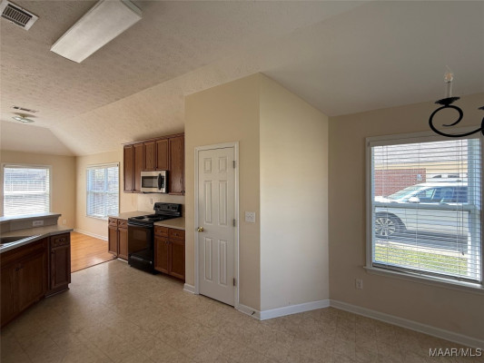 8742 POLO Ridge