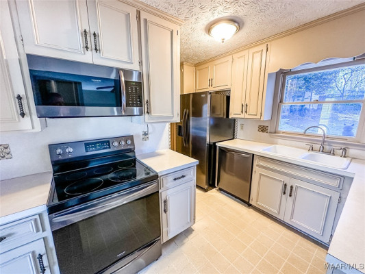 142 Ledyard Drive