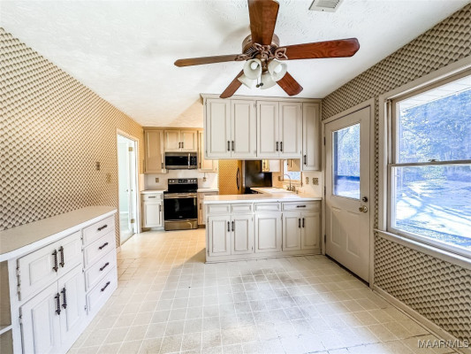 142 Ledyard Drive