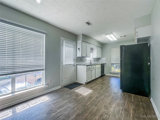 3750 Henderson Place