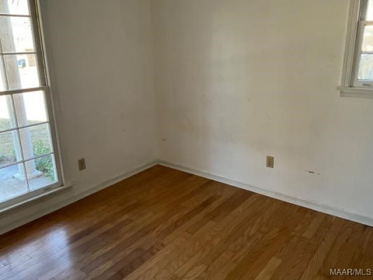 1110 Deramus Court