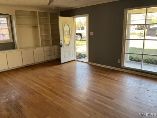 1110 Deramus Court