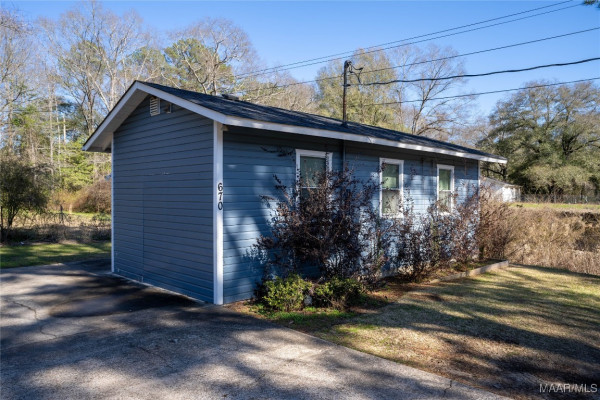 672 LOWER KINGSTON Road