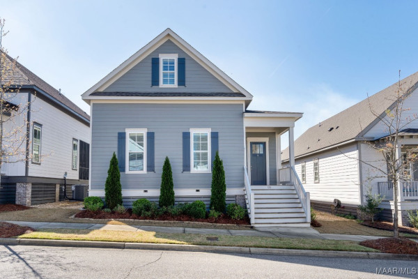 123 Forest Glen Drive