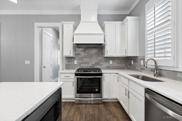 123 Forest Glen Drive