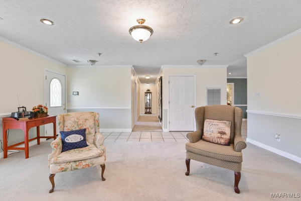 1522 W Old Hayneville Road