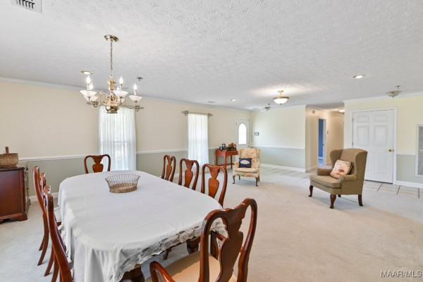 1522 W Old Hayneville Road