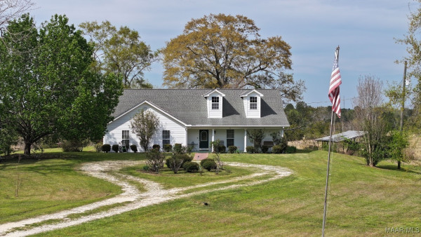 1522 W Old Hayneville Road