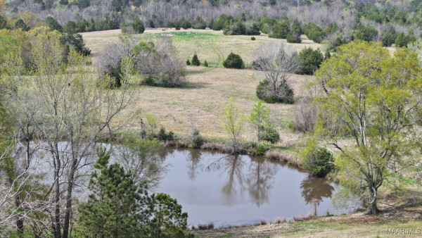 1522 W Old Hayneville Road
