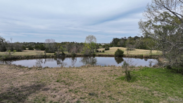1522 W Old Hayneville Road