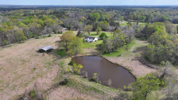 1522 W Old Hayneville Road