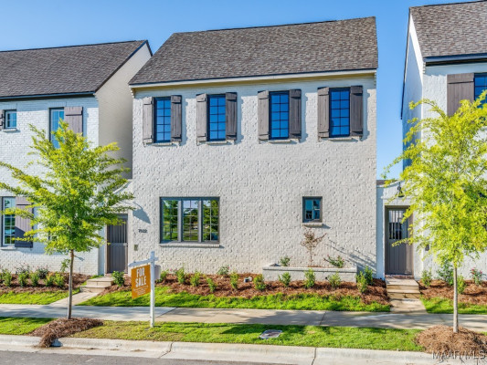 4549 Broadwick Street