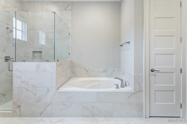 4549 Broadwick Street