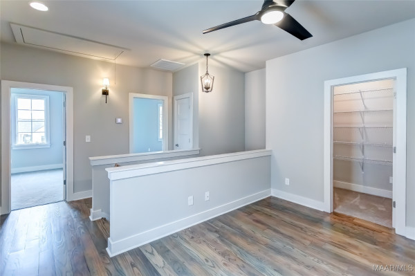 4549 Broadwick Street