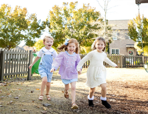 4549 Broadwick Street