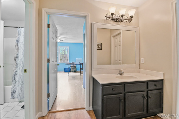 900 Lucys Trail