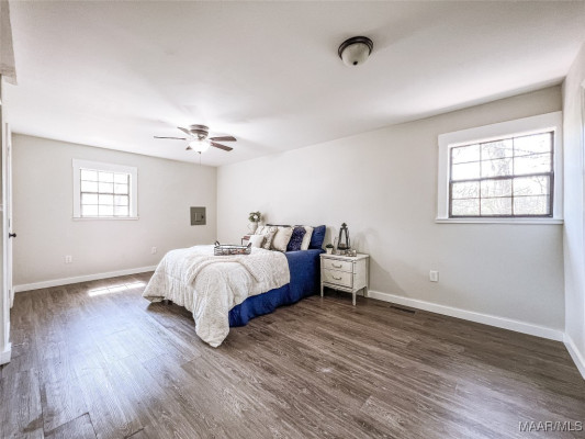 546 W 4th Street