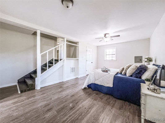 546 W 4th Street