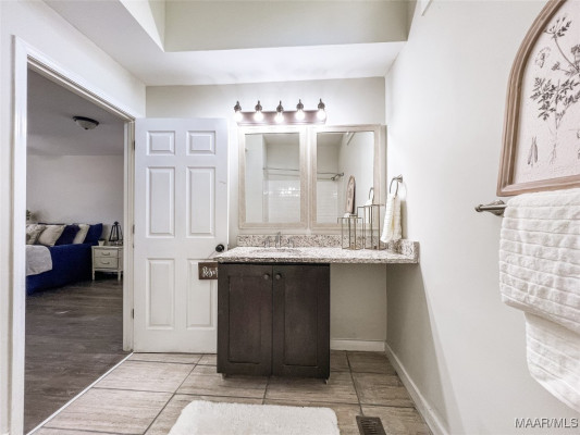 546 W 4th Street