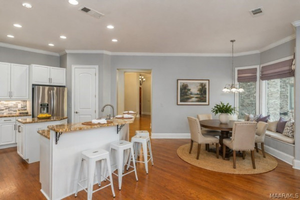 9533 FENDALL HALL Circle